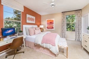 Apartment Photos & Videos Esperanza in Irvine