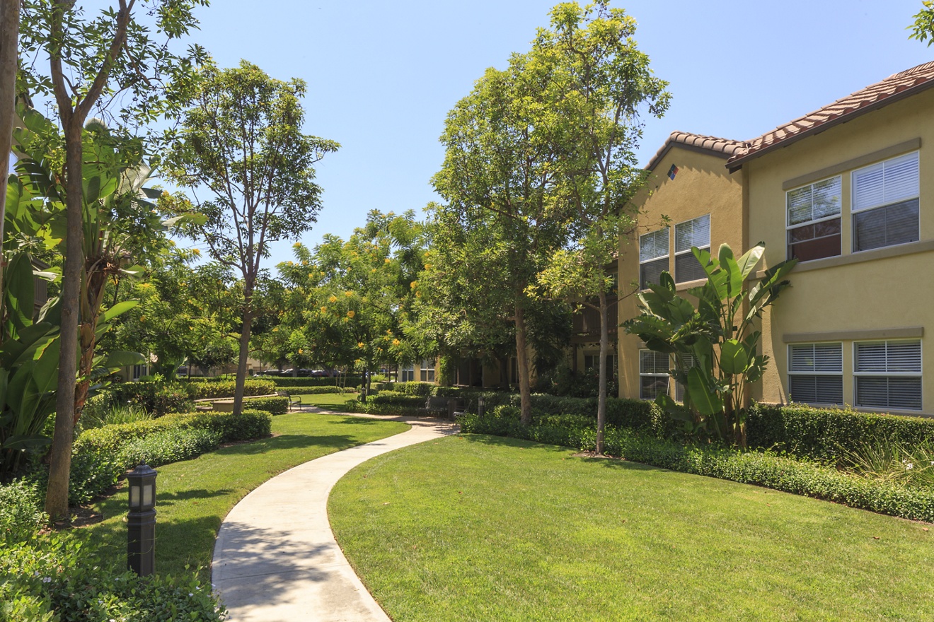 Exterior view of Solana Apartment Homes in Irvine, CA.
