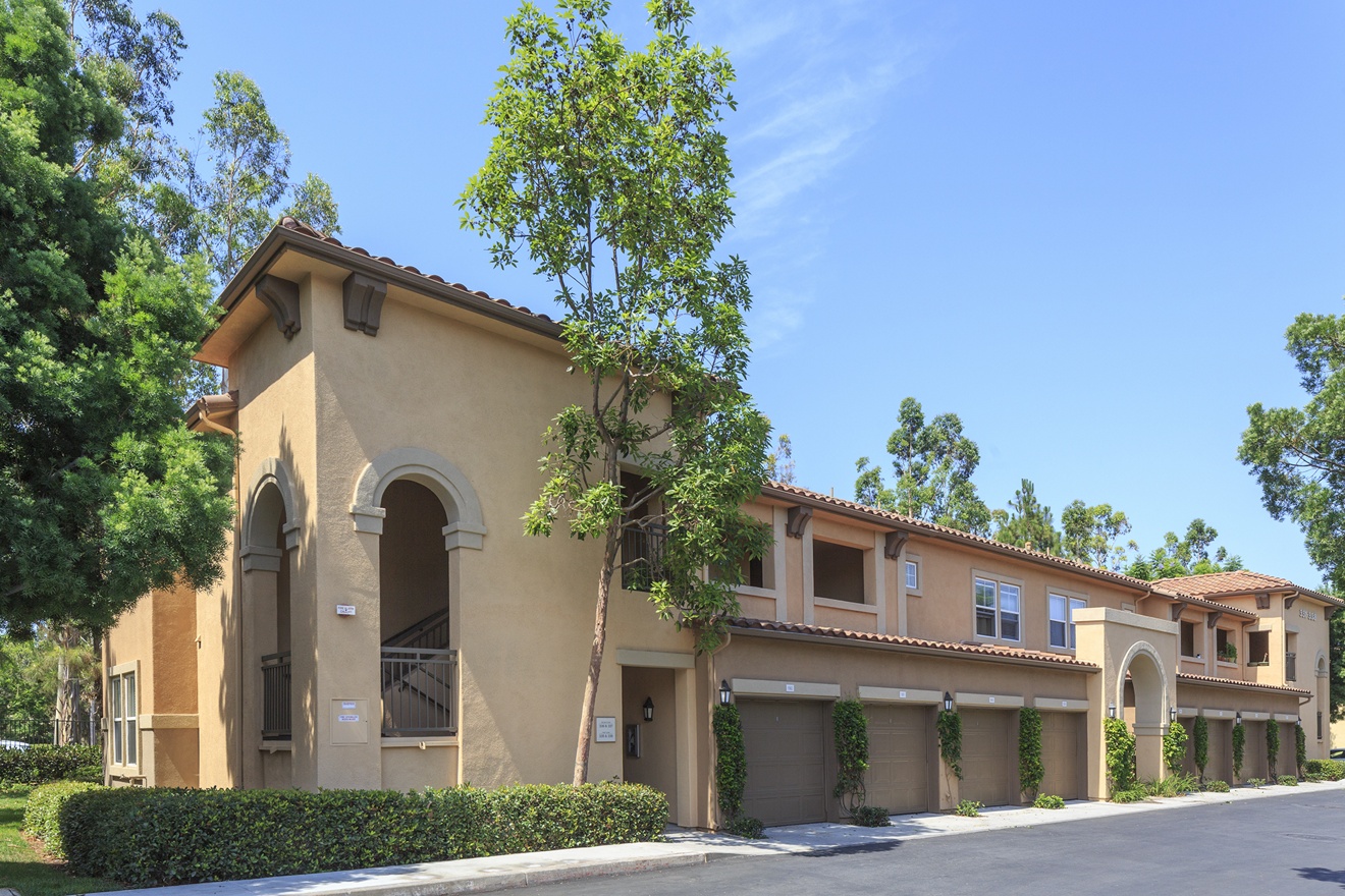 Exterior view of Somerset Apartment Homes in Irvine, CA.