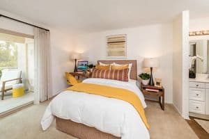 Stanford Court Apartments in Irvine For Rent Near UCI