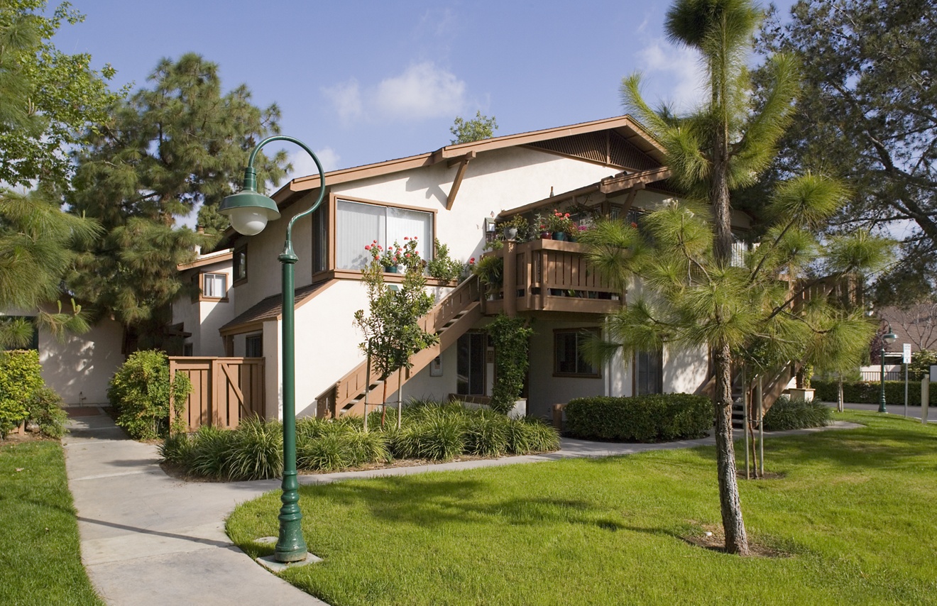 Exterior view of Woodbridge Pines Apartment Homes in Irvine, CA.
