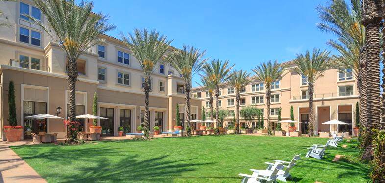 Villas Fashion Island Apartments - Newport Beach, CA 92660