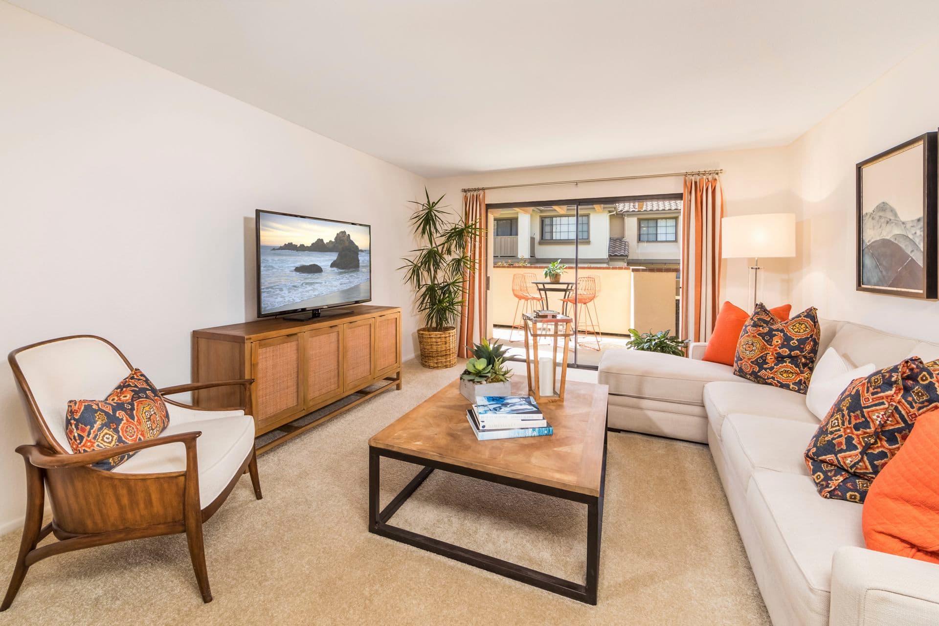 Interior image of 2 bedroom at Rancho Tierra in Tustin, CA. 