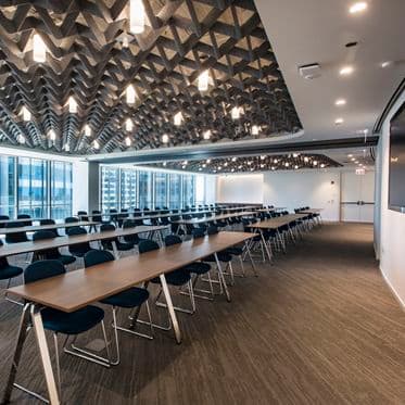 Photography of Venue71 - the conference center at 71 South Wacker in Chicago, IL