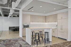 Interior photography of suite 630 at 2121 Avenue of the Stars in Los Angeles, CA.