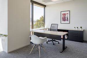 Interior view of Flex Workspace+ Suite 450 at 11150 Santa Monica Blvd in Westwood Gateway, in West Lost Angeles, California.