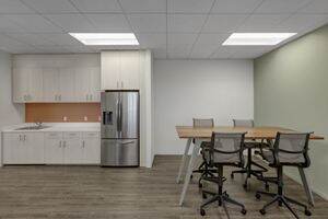 Irvine Towers - 18200 Von Karman Avenue  Irvine, CA 92612 - Suite 795