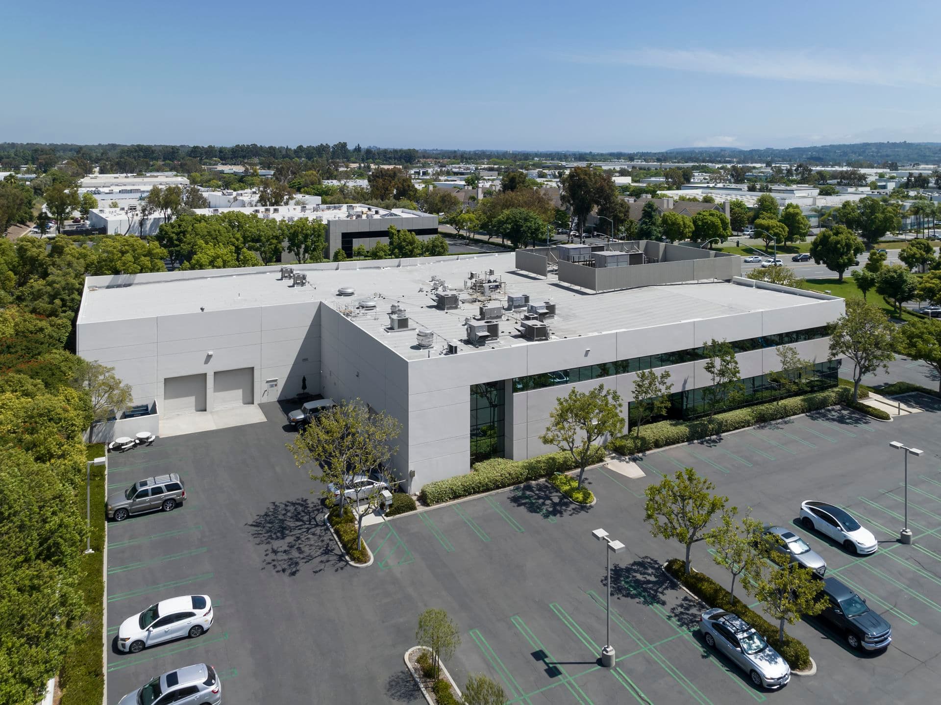 Exterior photography of the 3 Morgan Mid-Tech building in Irivne, California