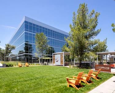 Photography of The Commons outdoor workspace between 525 and 505 Technology Drive at Discovery Park in Irvine, CA