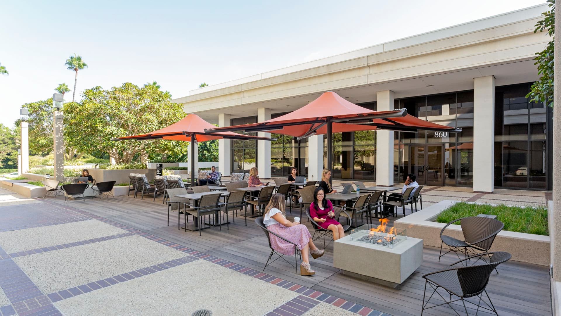 Lifestyle photography of The Commons at 800 Newport Center Drive - Pacific Financial Plaza in Newport Beach, CA