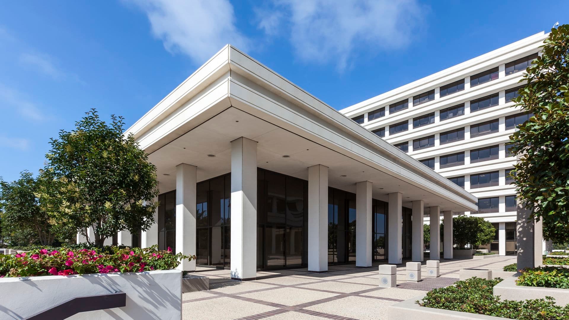 Exterior - Pacific Financial Plaza - 860 Newport Center Drive,  Newport Beach, CA 92660