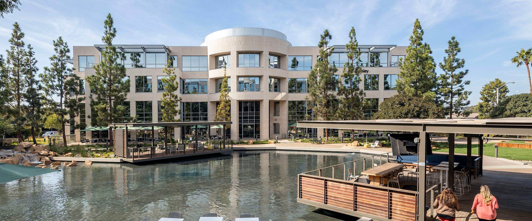 Outdoor Workspace - La Jolla Reserve - 4401, 4435, & 4445 Eastgate Mall  San Diego, CA 92121